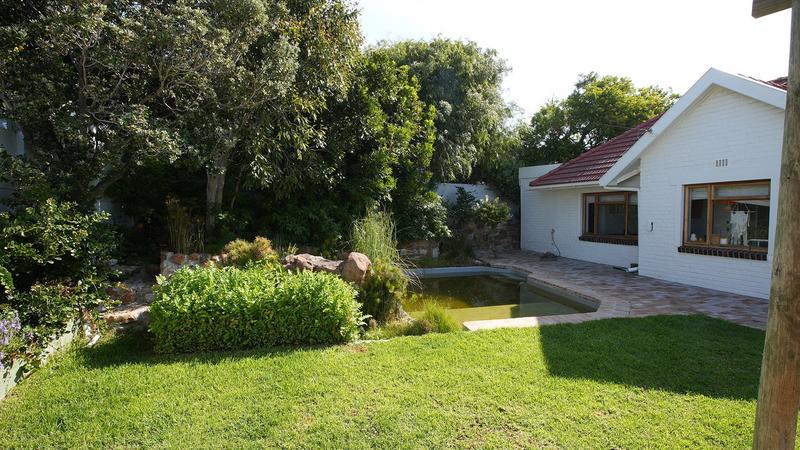 4 Bedroom Property for Sale in Fish Hoek Western Cape